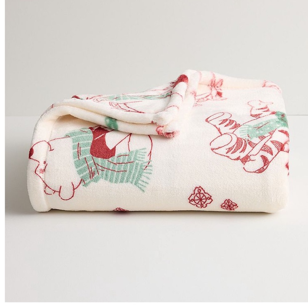 Disney Winnie The Pooh Holiday Blanket Oversized Super Soft Plush Throw NWT